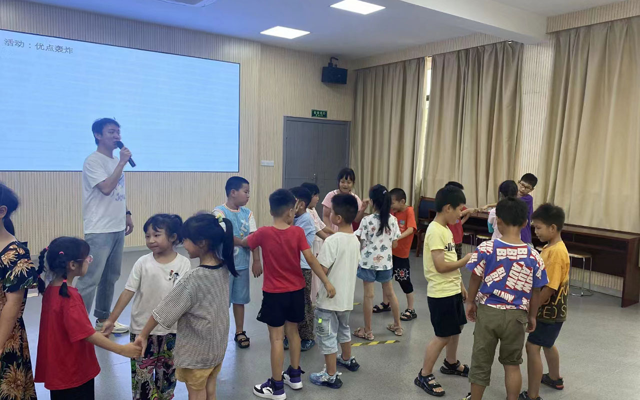 乐亭龙观乡中心学校